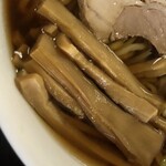 中華そば処 琴平荘 - 中華そばあっさり大盛りのメンマ