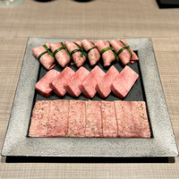 うし松 - タン三種盛り合わせ 松阪牛 厚切タン元・熟成タン・縛りタン