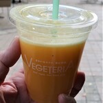 ベジテリア - ドリンク写真:おいしく果物フルーツミックス　320円