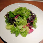 ひまわり食堂 - 付け合わせのサラダ