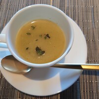 SPICE LAB TOKYO - 蕪と根セロリのポタージュ