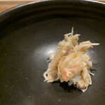 温石 - パサついてしまうことも多いという、どうまん蟹。滑らかな口当たりで、スッと入って来る旨味の濃いこと。オープニングから持っていかれます（笑）