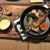 The Living Room with SKY BAR - 