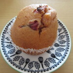 スペシャリティー カフェ スペース アミー - 桜のお花入りマフィン