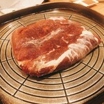 韓国食堂 ジョッパルゲ - 塊肉ステーキ 焼く前