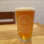 CRUZ BURGERS & CRAFT BEERS - 