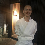 鮨 しゅん輔 - イケメンのしゅん輔さん。次回が早くも待ち遠しい