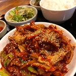 韓国家庭料理 扶餘 - スタミナ豚ホルモン定食830円