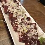 七輪さく - 馬レバ刺し！