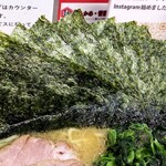 横濱ラーメン あさが家 - 海苔増しは6枚150円。