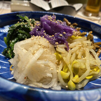 牛刺しと焼肉 仔虎 クリスロード店 - 