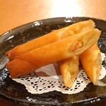 中国料理 琥珀 - 点心　　チーズ入り海老春巻