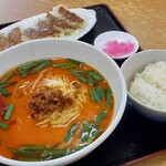 台湾料理 福ちゃん食堂 - Ａランチ（台湾豚骨ラーメン+焼き餃子）