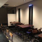 牡蠣酒場 海運亭 - テーブル席：3席カウンター席：6席お座敷：1席
