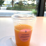 S::Park Cafe Shiseido Parlour - 飲みかけでは無いですよ、最初からこの量です。(￣▽￣)