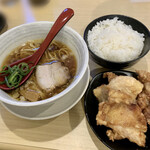 onomichira-memmenyaissei - ちびラーメン+唐揚げ&ご飯セット 750円