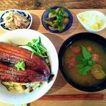 MIHARA KITCHEN - ■鰻とろ丼定食