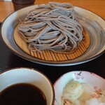 山形蕎麦　やま久 - ざるそば748円