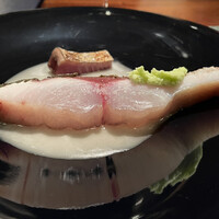 蒼 - 2.串本より　神経締め　縞鯵　お茶と中国甘酒のソース