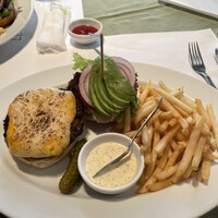 37 Steakhouse & Bar - 