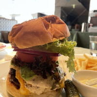 37 Steakhouse & Bar - 