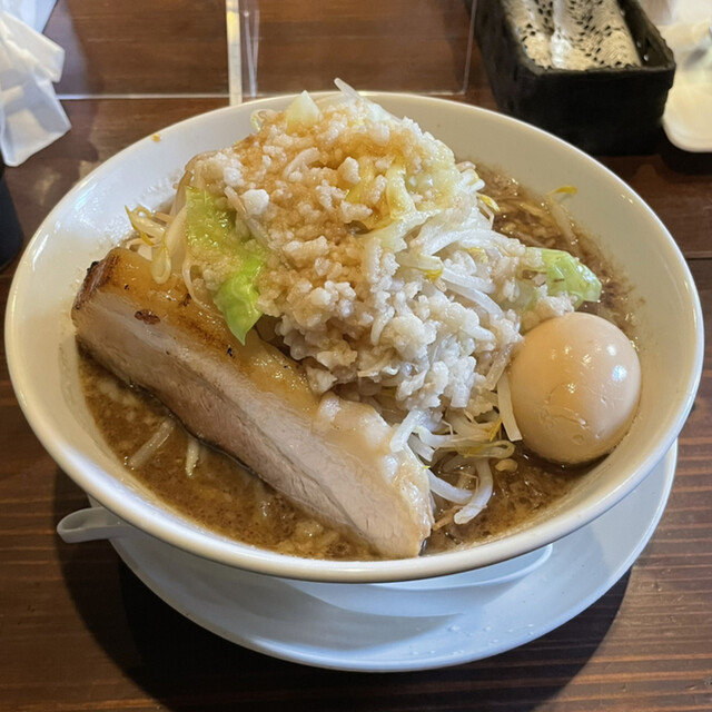 大阪二郎様 8/28オープン】9/5までラーメン500円！こってり背脂の高井田系