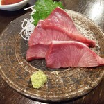 金町製麺 - 佐渡の鰤刺身