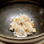 温石 - 浜名湖ドウマンガニの雌
      内子は使わずに身だけですが、甘みがありクリアな味わい、ガザミがこんなにも美味しい蟹だと初めて知りました。
      火入れ良く蟹の味わいだけで充分に美味しくいただけました。