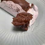 ル・クシネ - レンチンしなくても、中はナイフでカットした熱で？とろり。