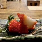 温石 - きらぴ香（苺）
      静岡生まれのきらぴ香に、リキュールを少しかけてます。
      艶々として大きな粒、果肉はしっかりとして名前の通り香りがあります。
      程よい甘酸っぱさがあります♪