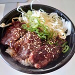 グルメ屋台 あさちゃん - 令和3年12月
            ハラミ丼 500円