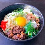 お好み焼のうえる花夢 - 人気のすじ煮込み入り、たっぷりネギ焼