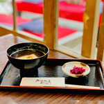 つれづれ - ◎ぜんざいは小豆の甘さが控えめで、焼いた餅も美味い。