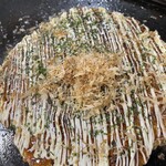 喰辛坊 - 鰹節乗せ