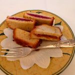 オー・シザーブル - デザート　紅玉のジャムとフランボワーズのジャムがサンドされてます