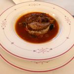 オー・シザーブル - メインは、羊肩肉のスパイシー煮込み