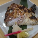 寿司の美登利 総本店 - 鯛かぶと （ 焼 ）