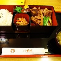 すき焼割烹 かとう - すき焼き重