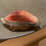 熟成鮨 万 - ムロアジ