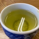 大平屋 - 温かいお茶