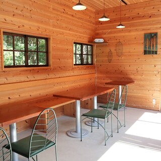 アジアンカフェ・亀山小屋_2