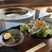 神戸牛焼肉 石田屋。Hanareの上 - 