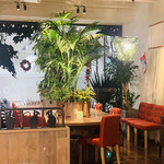 Botanical Garden SARU CAFE - 