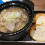 南部ビストロ うんめのす - 牛すじの塩煮込み◎