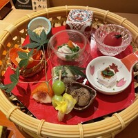 寿司英 - 八寸（平目の昆布〆、ミニトマトマリネ、芋の田楽、栗茶巾絞り、銀杏、無花果サーモン包み、新秋刀魚のバッテラ、南瓜団子、柿の白和え、白子ボンズ）