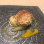 厨翠山   - 洋梨、ショコラ、パッションフルーツ
      