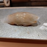 寿司栄 - ヒラメ