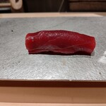 寿司栄 - 鮪赤身