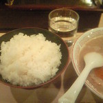 博多麺屋　ゆず - セットのご飯（大）。大中小どれでも値段は一緒