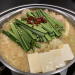 博多もつ鍋 蟻月 - 1番人気だって！白味噌。超ウマい！